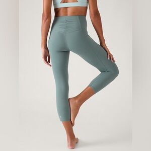Athleta leggings with Pockets